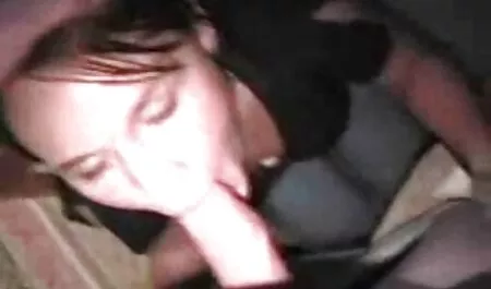 Koffie in bed en gratis seks film kijken lul in de kont