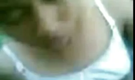 Ze ontmoetten elkaar arabische seksfilms in een buitenhuis in Vanya.