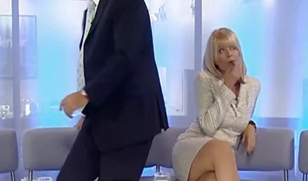 Hij sloeg de seksfilm lesbisch teef.