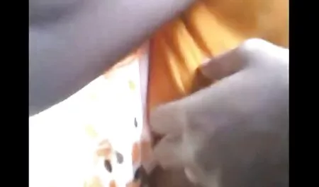 Franse vrouwen naakt op het erotische seksfilms strand
