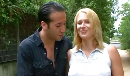 Meisje geniet van haar free seksfilms kale klant