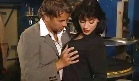 Victoria pijpte lullen en wachtte op de hot sea duck. gratis seksfilms
