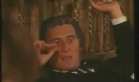 De vriend free seksfilms van mijn moeder.